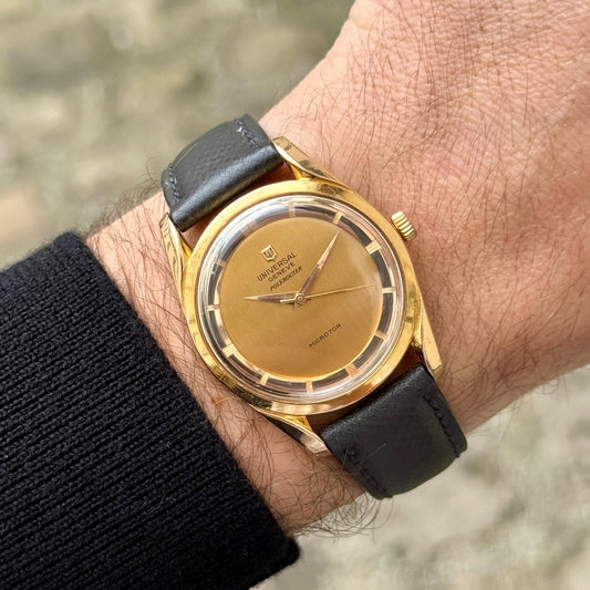 Universal Genève Polerouter or 18k ref 10357-1