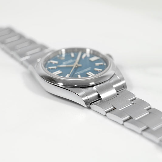 Rolex Oyster Perpetual 41 134300 Med Blue