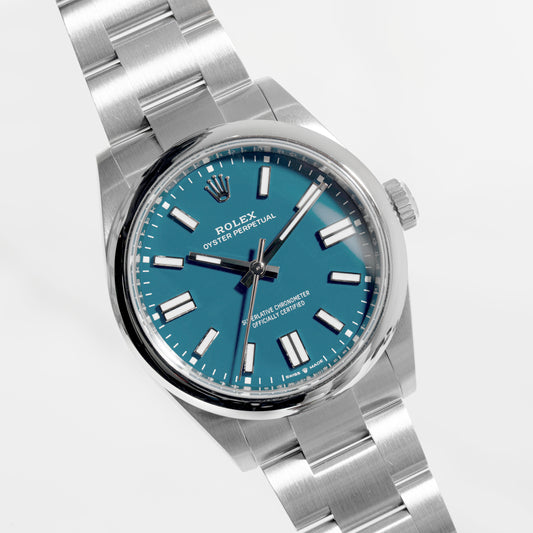 Rolex Oyster Perpetual 41 134300 Med Blue